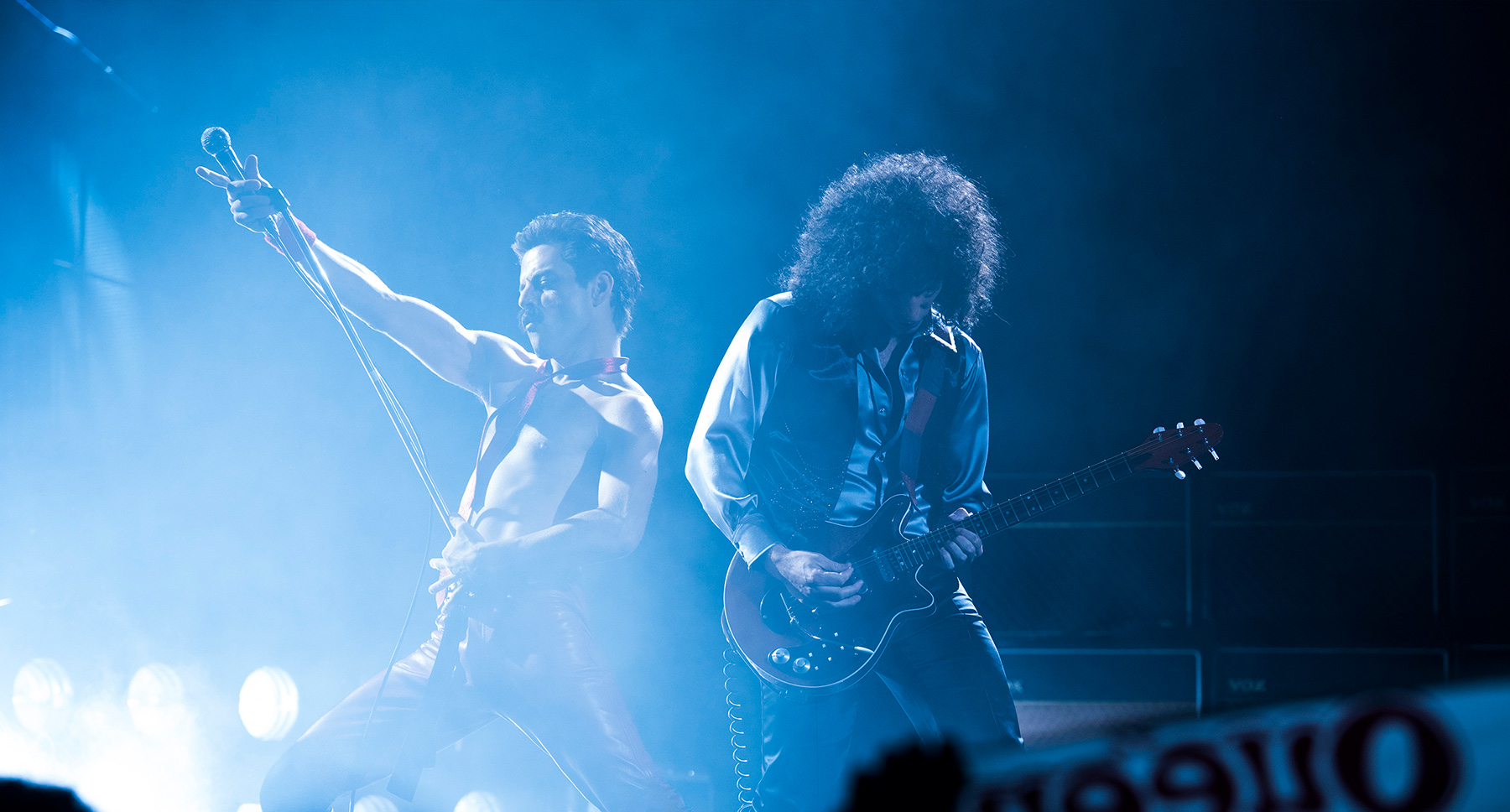 Bohemian Rhapsody, Freddie Mercury ja Brian May lavalla